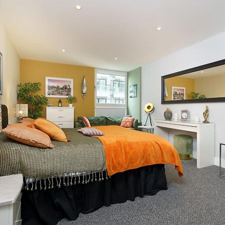 Ferienwohnung Cobalt Point, South Quay London Exterior foto